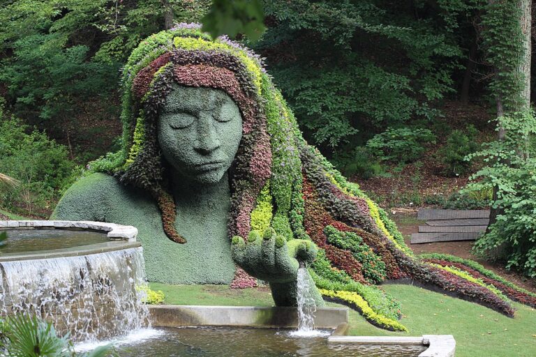 1024px Earth Goddess sculpture Atlanta Botanical Gardens 768x512