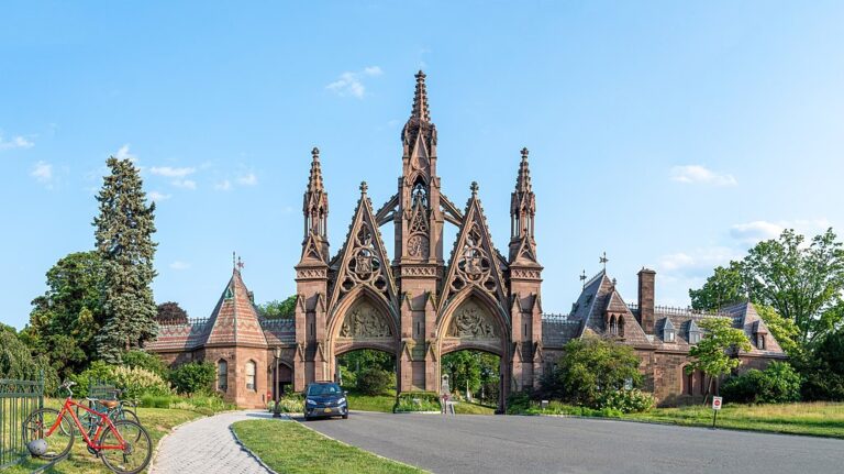 Green Wood Cemetery gate 53784p 768x431